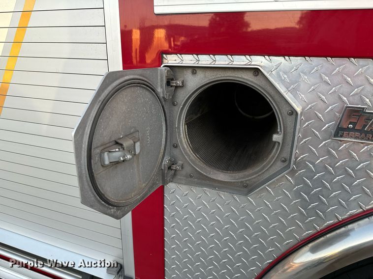 image for item DX1448 2005 HME 1872 pumper fire truck