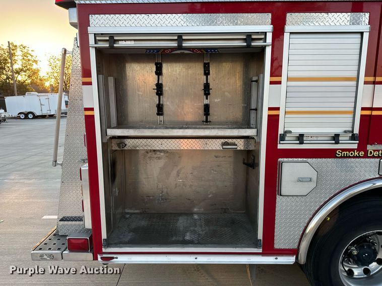 image for item DX1448 2005 HME 1872 pumper fire truck