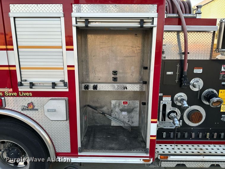 image for item DX1448 2005 HME 1872 pumper fire truck