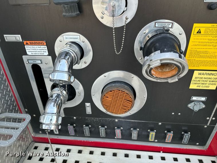 image for item DX1448 2005 HME 1872 pumper fire truck