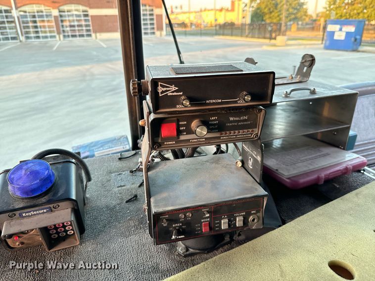 image for item DX1448 2005 HME 1872 pumper fire truck