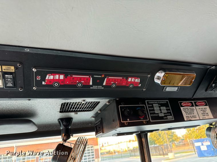 image for item DX1448 2005 HME 1872 pumper fire truck