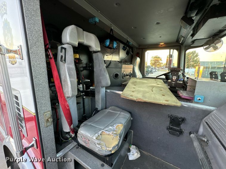 image for item DX1448 2005 HME 1872 pumper fire truck