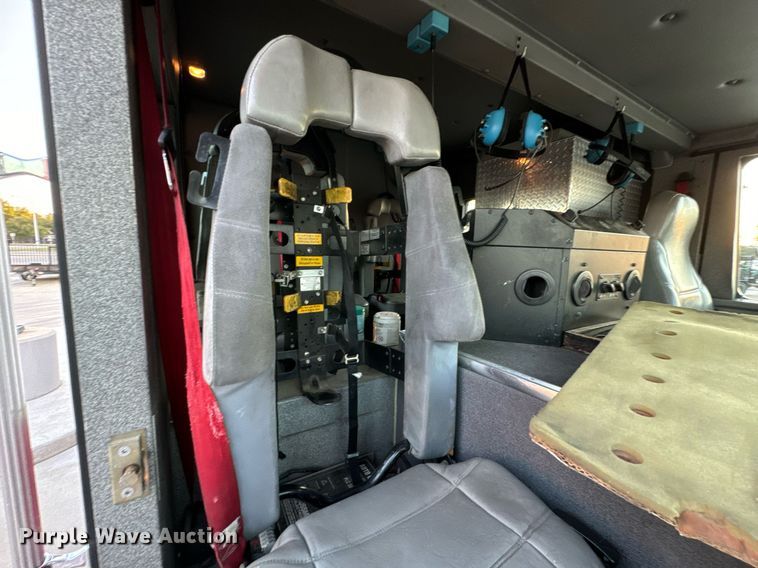 image for item DX1448 2005 HME 1872 pumper fire truck