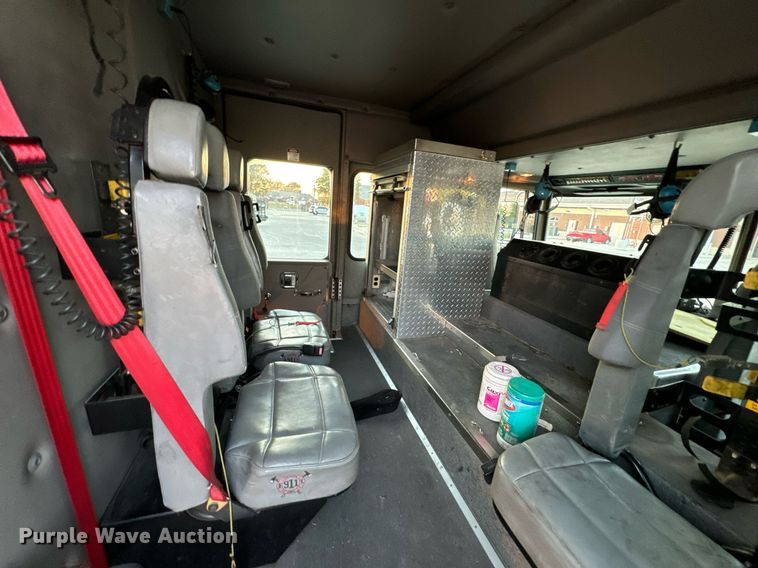 image for item DX1448 2005 HME 1872 pumper fire truck