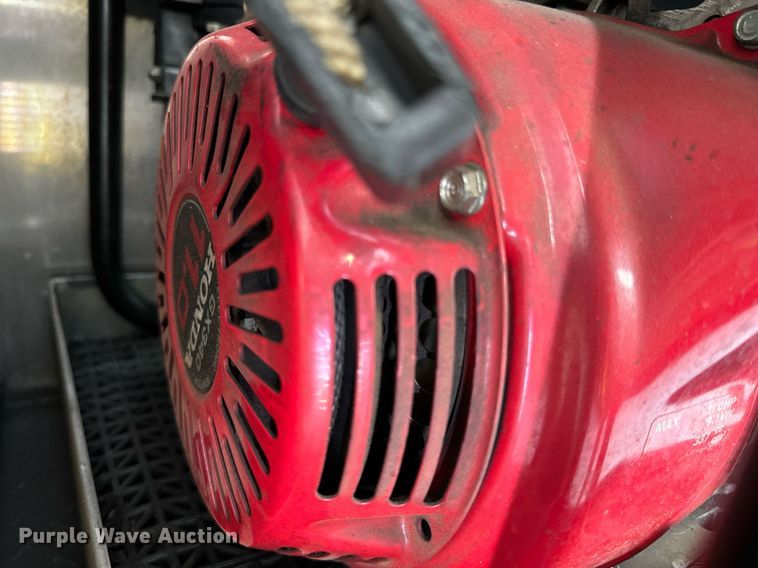 image for item DX1448 2005 HME 1872 pumper fire truck