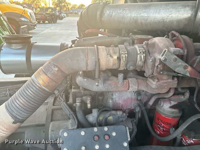 image for item DX1448 2005 HME 1872 pumper fire truck