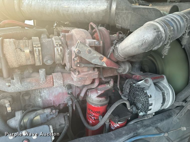 image for item DX1448 2005 HME 1872 pumper fire truck