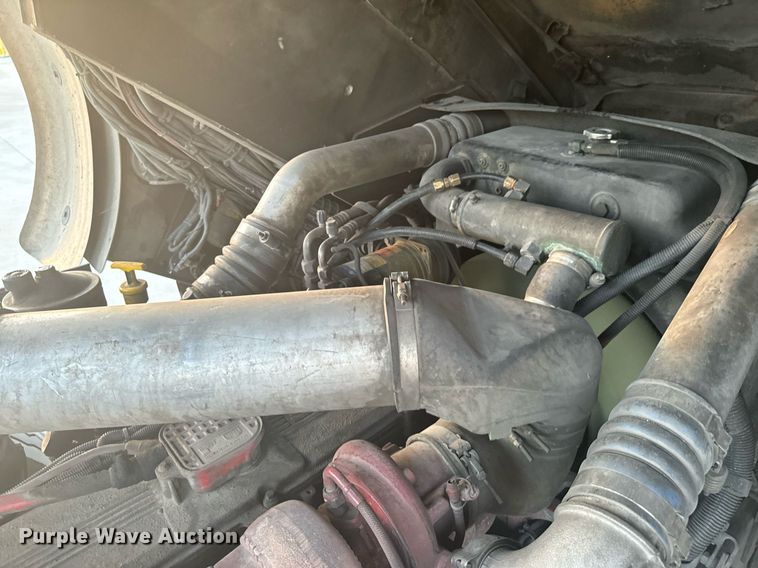 image for item DX1448 2005 HME 1872 pumper fire truck