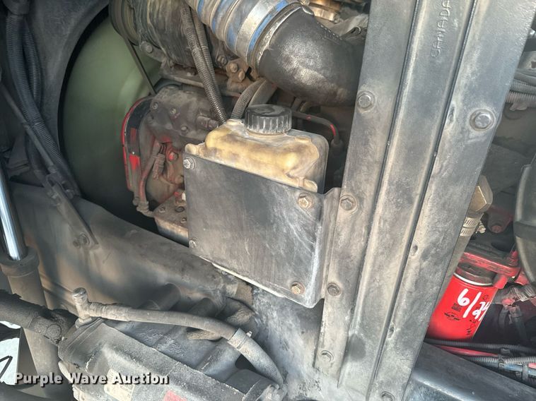 image for item DX1448 2005 HME 1872 pumper fire truck