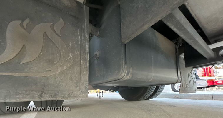 image for item DX1448 2005 HME 1872 pumper fire truck