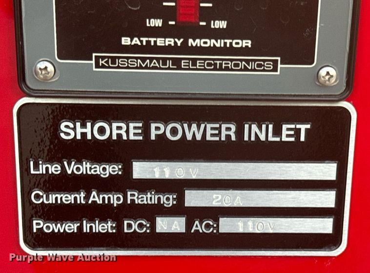 image for item DX1448 2005 HME 1872 pumper fire truck