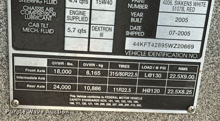 image for item DX1448 2005 HME 1872 pumper fire truck