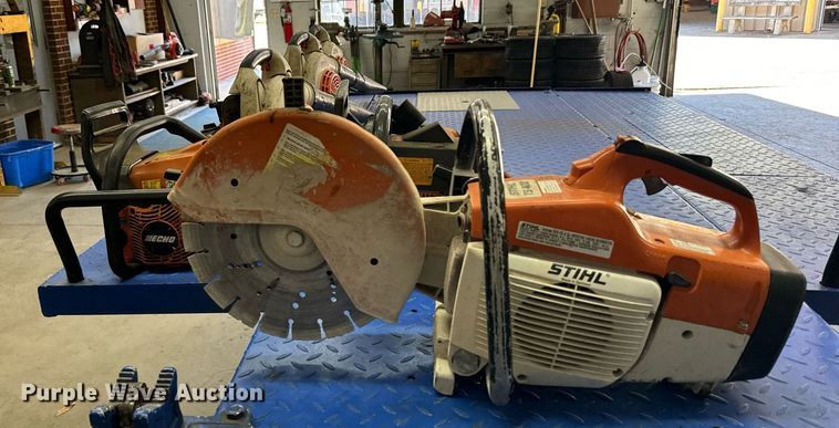 image for item DX3660 Lawn equipment