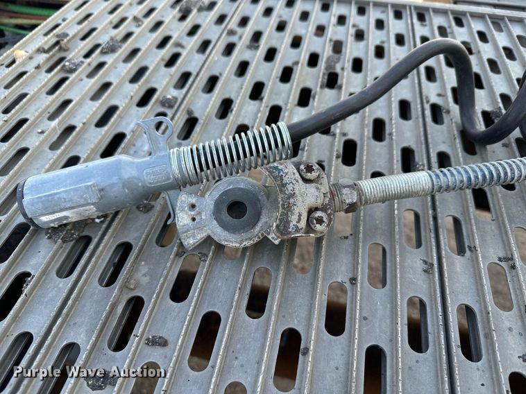 image for item DX3664 1997 Ford LT9000 semi truck