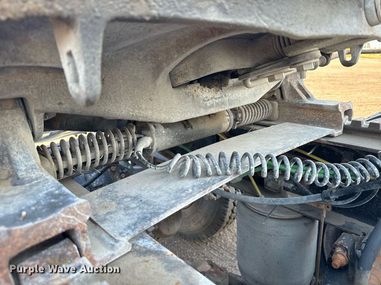 image for item DX3664 1997 Ford LT9000 semi truck