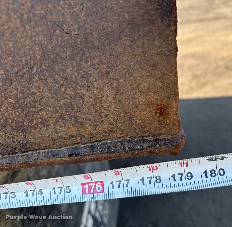 image for item DX3665 1996 Ford  L8000 dump truck