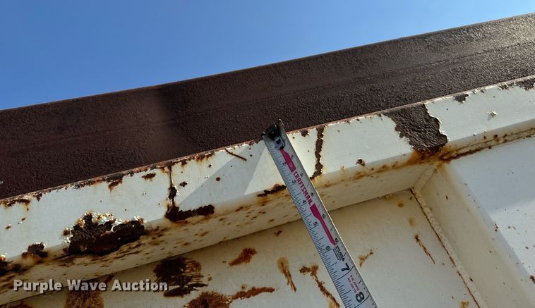 image for item DX3665 1996 Ford  L8000 dump truck