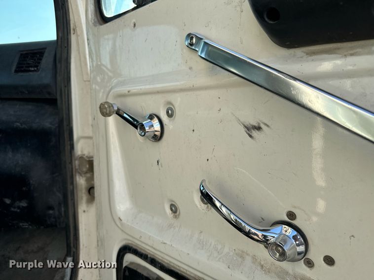 image for item DX3665 1996 Ford  L8000 dump truck