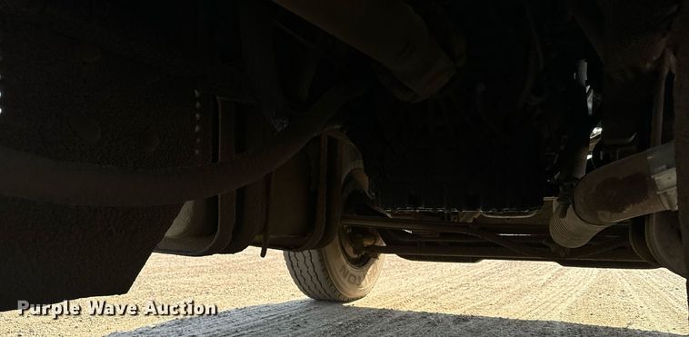 image for item DX3665 1996 Ford  L8000 dump truck