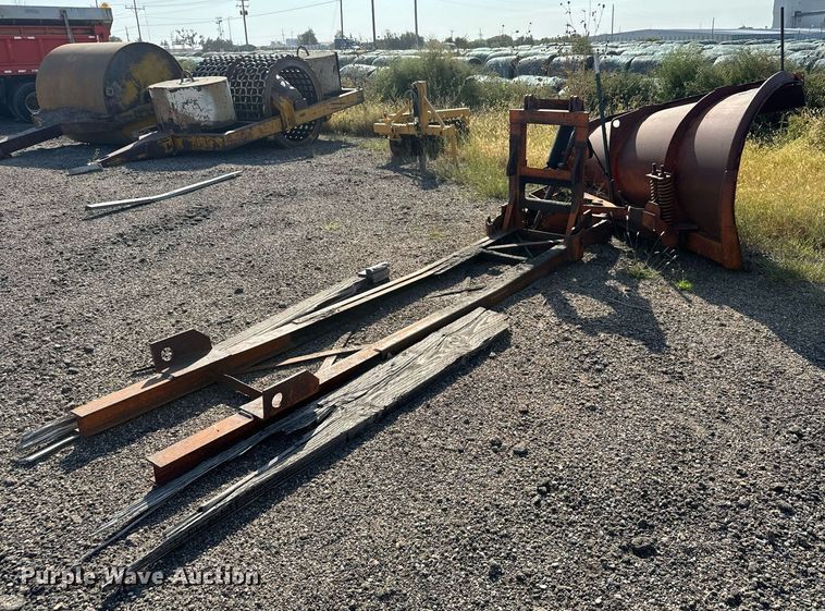 image for item DX3665 1996 Ford  L8000 dump truck