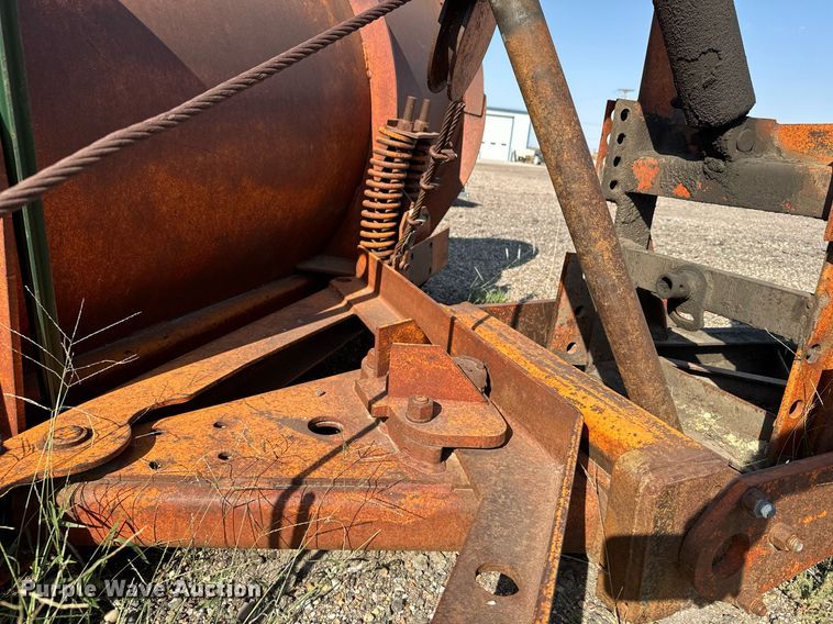 image for item DX3665 1996 Ford  L8000 dump truck