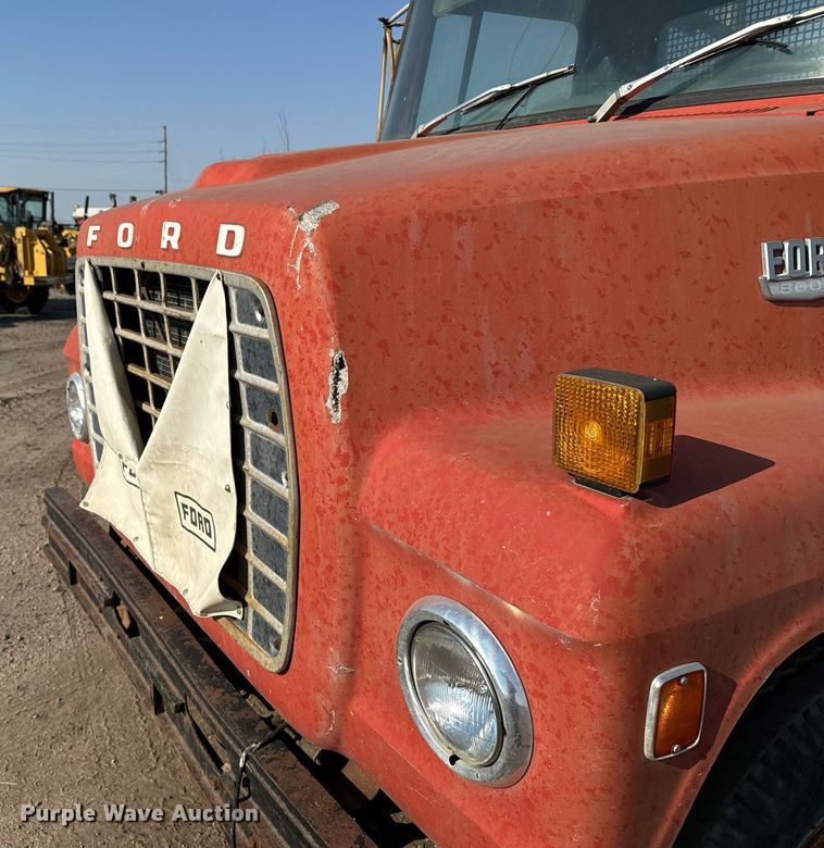 image for item DX3666 1975 Ford 8000 winch truck