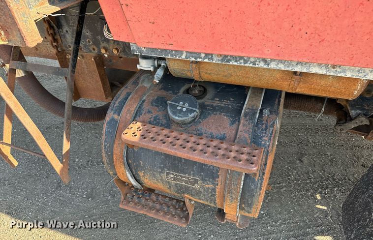 image for item DX3666 1975 Ford 8000 winch truck