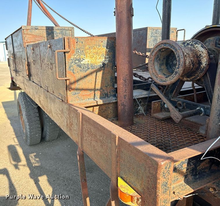 image for item DX3666 1975 Ford 8000 winch truck