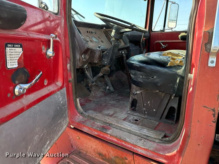 image for item DX3666 1975 Ford 8000 winch truck