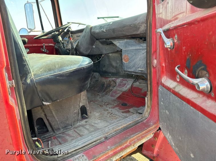 image for item DX3666 1975 Ford 8000 winch truck