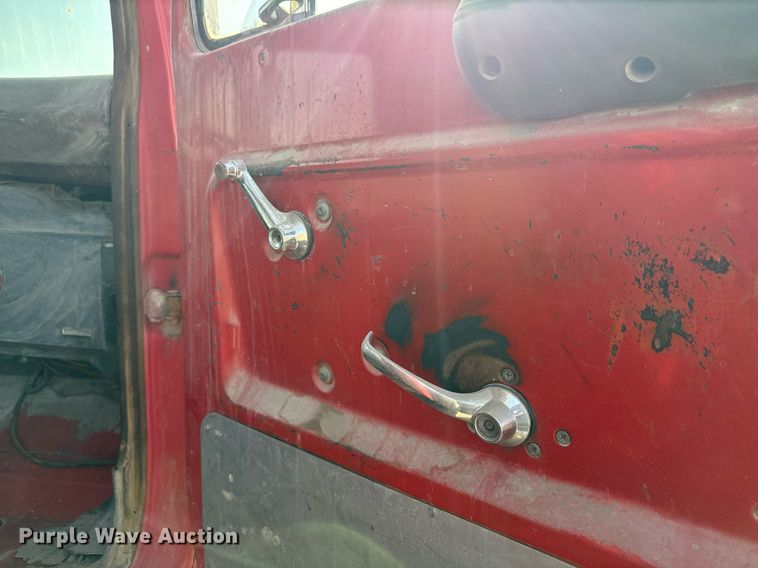 image for item DX3666 1975 Ford 8000 winch truck