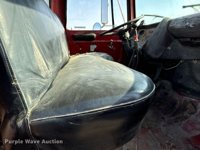 image for item DX3666 1975 Ford 8000 winch truck