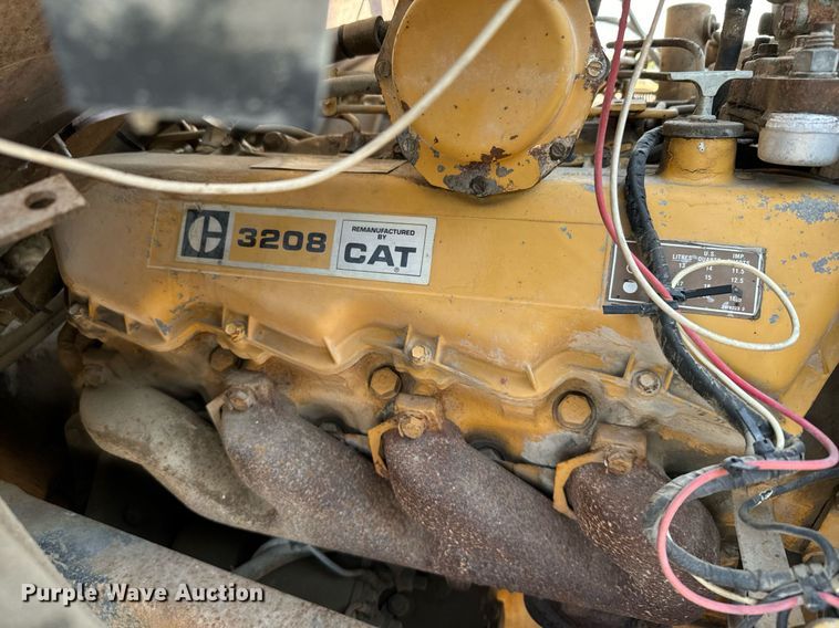 image for item DX3666 1975 Ford 8000 winch truck