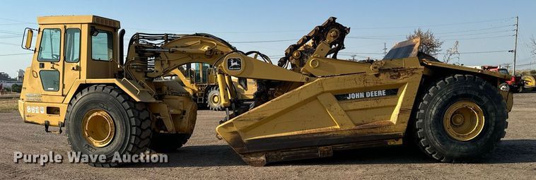 image for item DX3667 1995 John Deere 862B elevating scraper