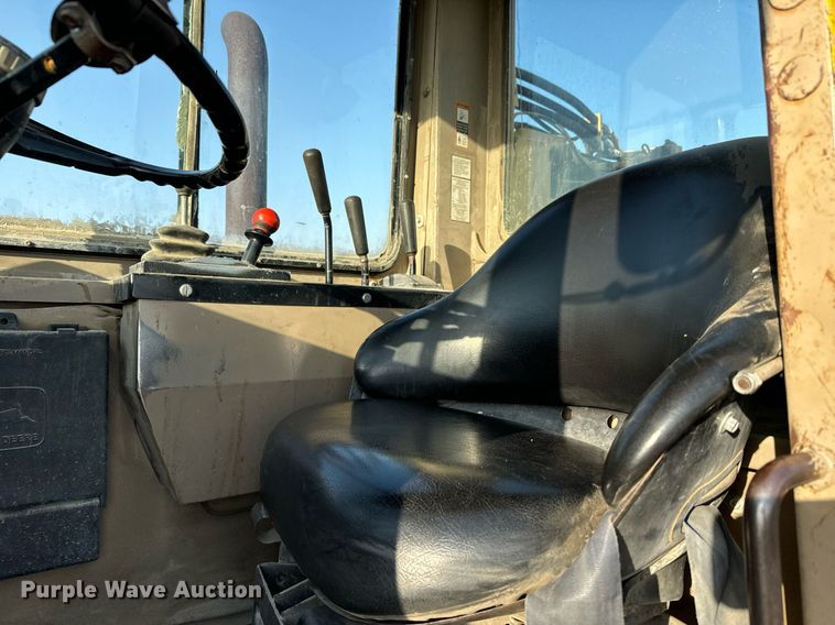 image for item DX3667 1995 John Deere 862B elevating scraper