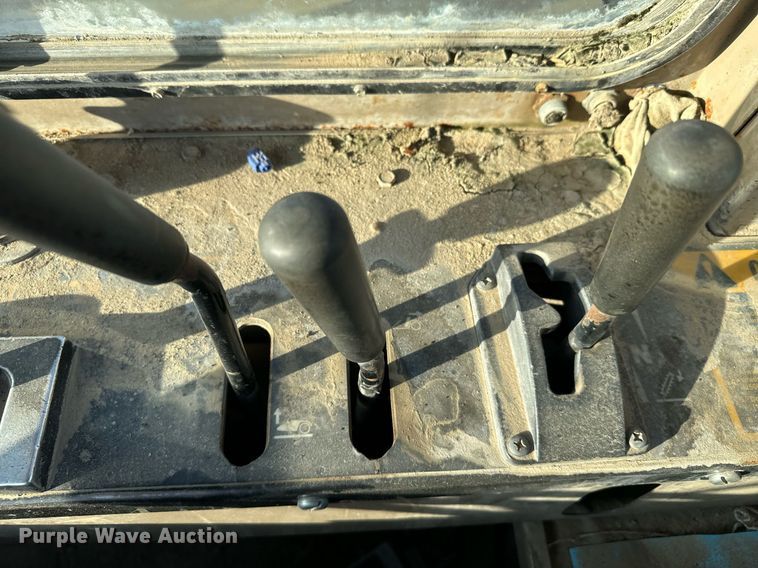 image for item DX3667 1995 John Deere 862B elevating scraper