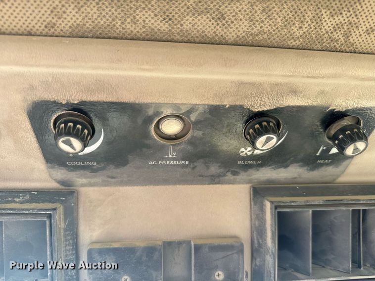 image for item DX3667 1995 John Deere 862B elevating scraper