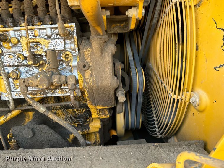 image for item DX3667 1995 John Deere 862B elevating scraper