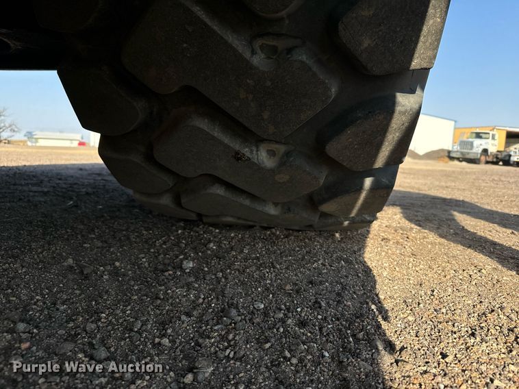 image for item DX3667 1995 John Deere 862B elevating scraper