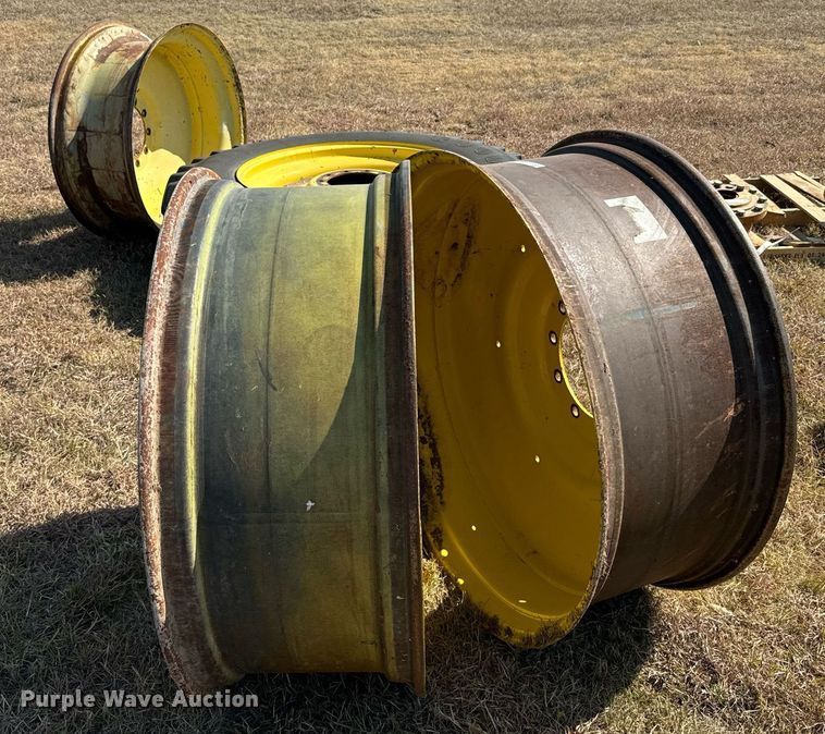 image for item DX3670 Tractor tires and wheels