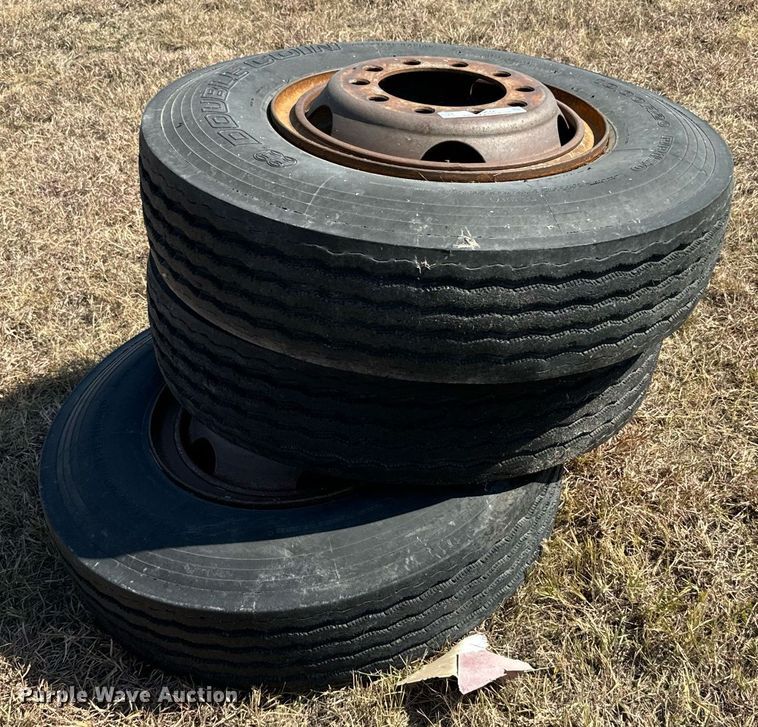 image for item DX3670 Tractor tires and wheels