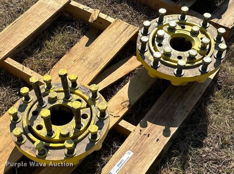 image for item DX3673 (8) John Deere dual wheel hubs