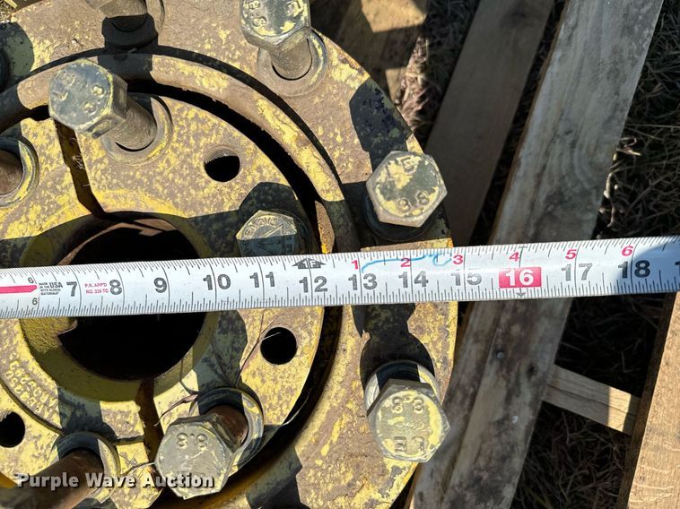 image for item DX3673 (8) John Deere dual wheel hubs