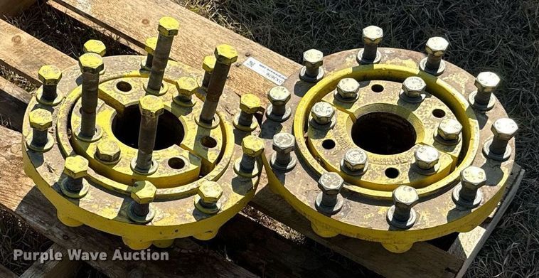 image for item DX3673 (8) John Deere dual wheel hubs