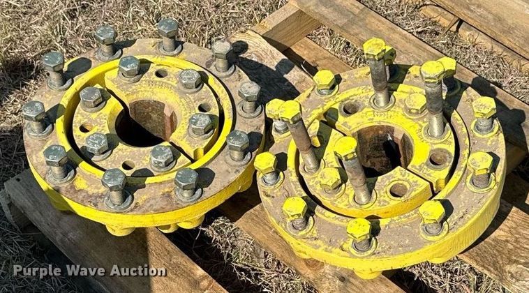 image for item DX3673 (8) John Deere dual wheel hubs