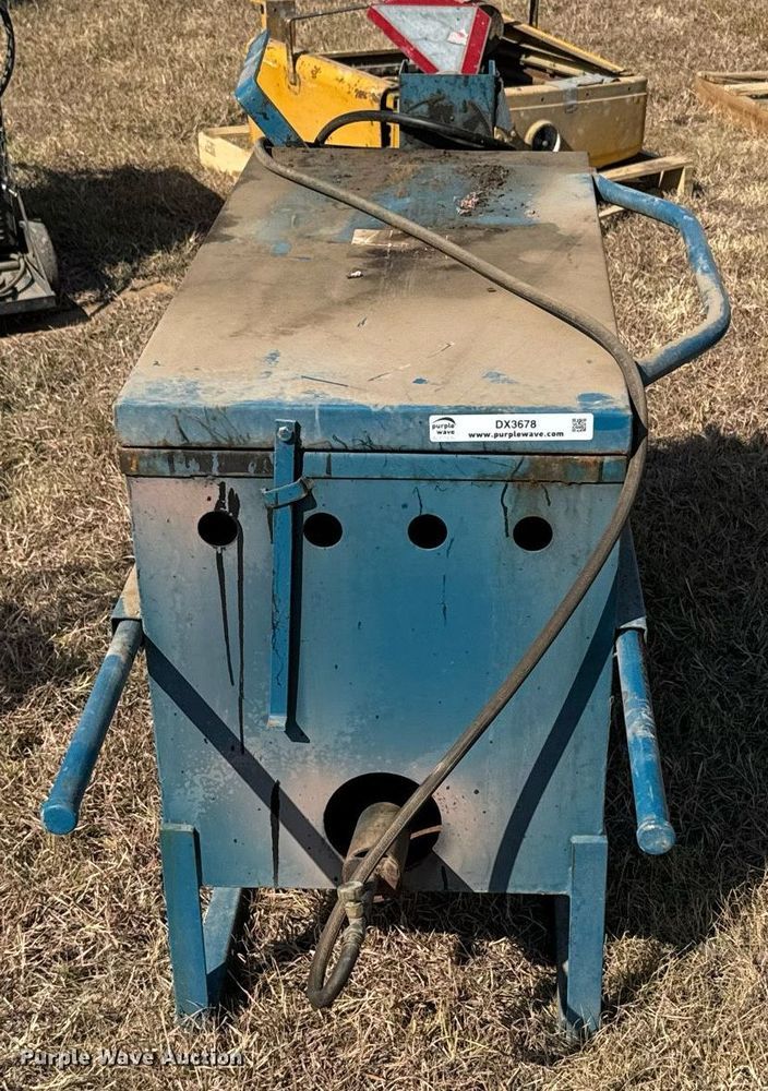 image for item DX3678 Crack sealer