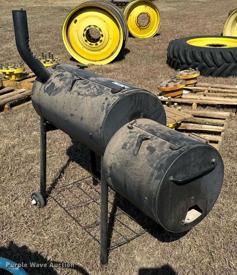 image for item DX3679 Brinkmann Pitmaster Deluxe smoker