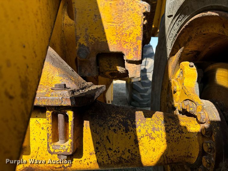 image for item DX3686 1971 Caterpillar 930 wheel loader