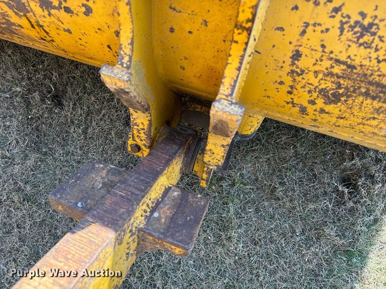 image for item DX3686 1971 Caterpillar 930 wheel loader